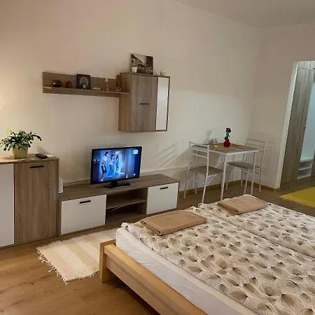Siofoki Belvarosi Apartman * 시오포크